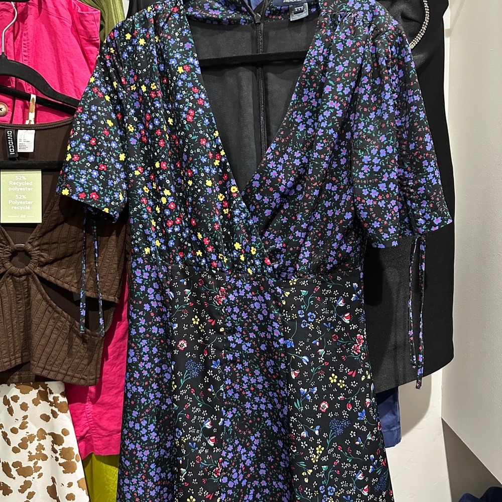 Very pretty spring/night time dress